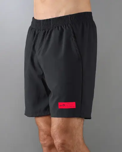 Short riven black rubi
